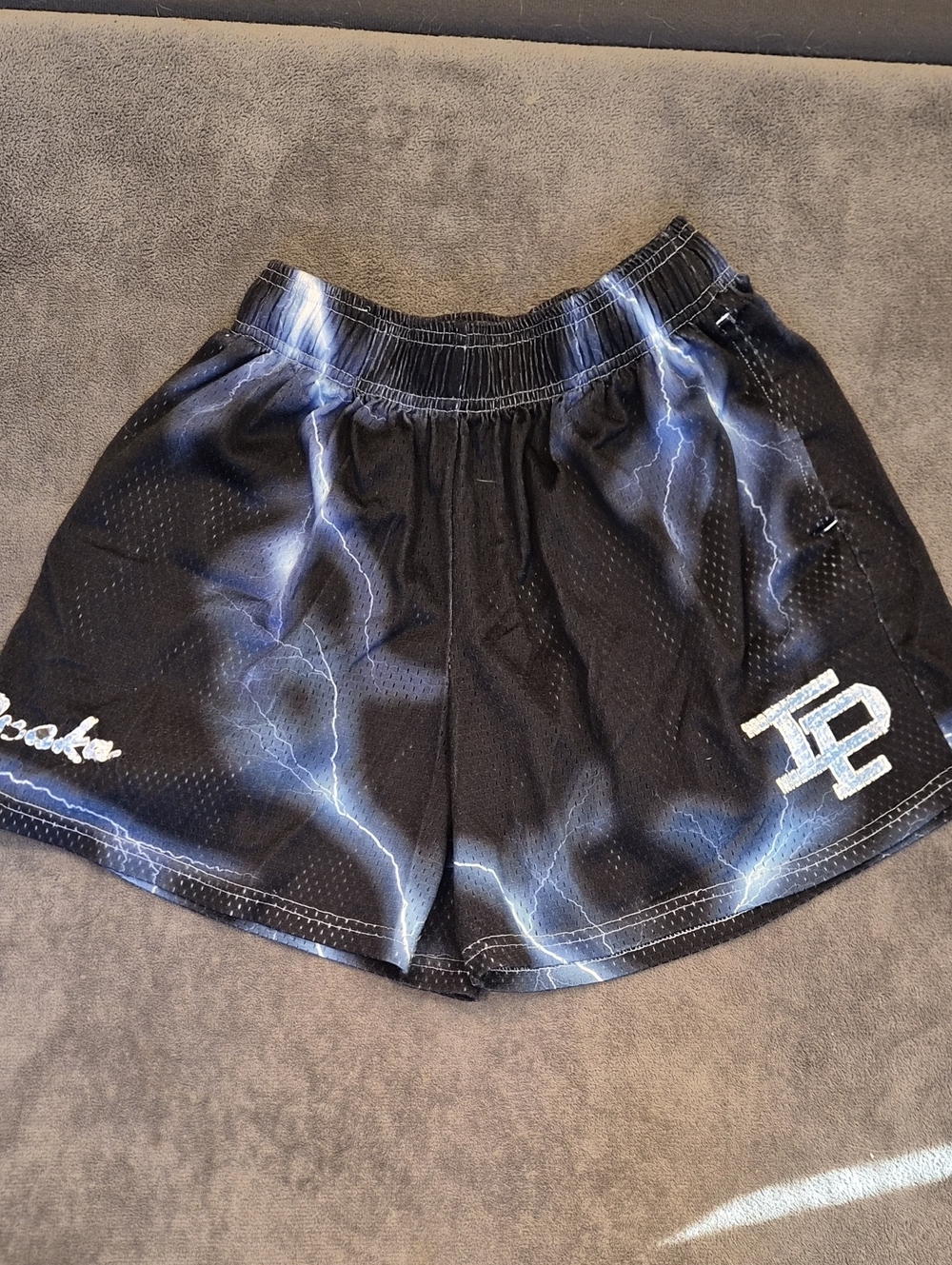 Black Lightning Print men’s Athletic Shorts - Unbranded